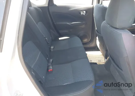 2015 Nissan Versa Note S (Sr)/S Plus/Sl/Sr/Sv z USA, uszkodzony, nr VIN 3N1CE2CP0FL434419